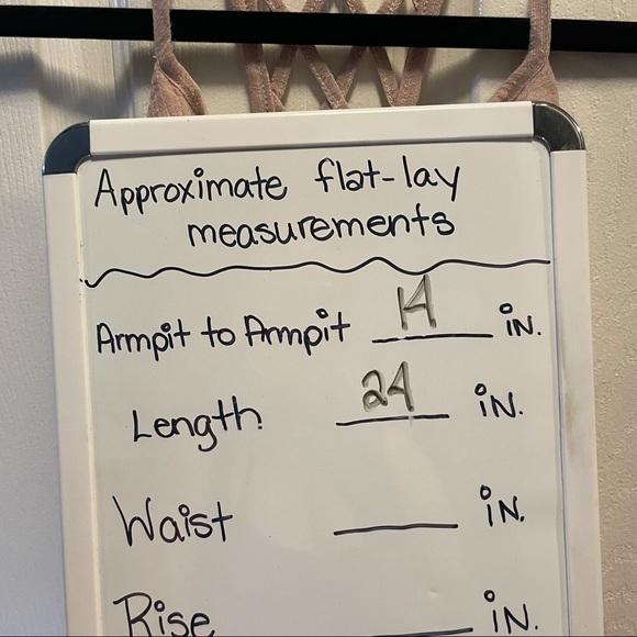 Taupe Tank - Picture 11 of 11